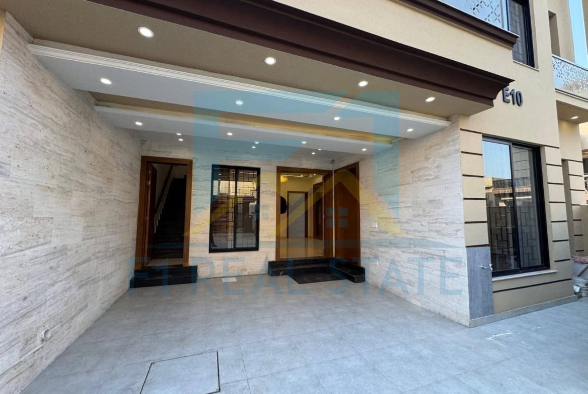House For Sale In phase 8 Bahria Town Rawalpindi 8.5 Marla