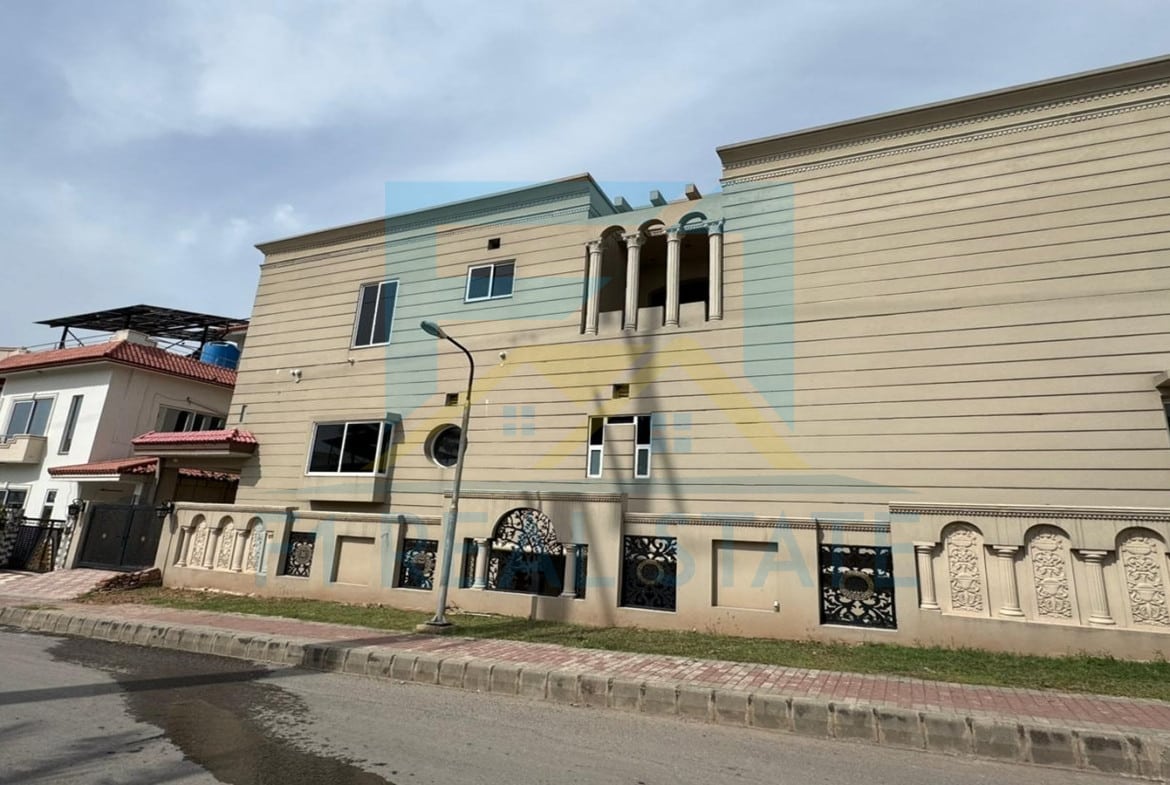 House for Sale in Bahria Town Phase 3