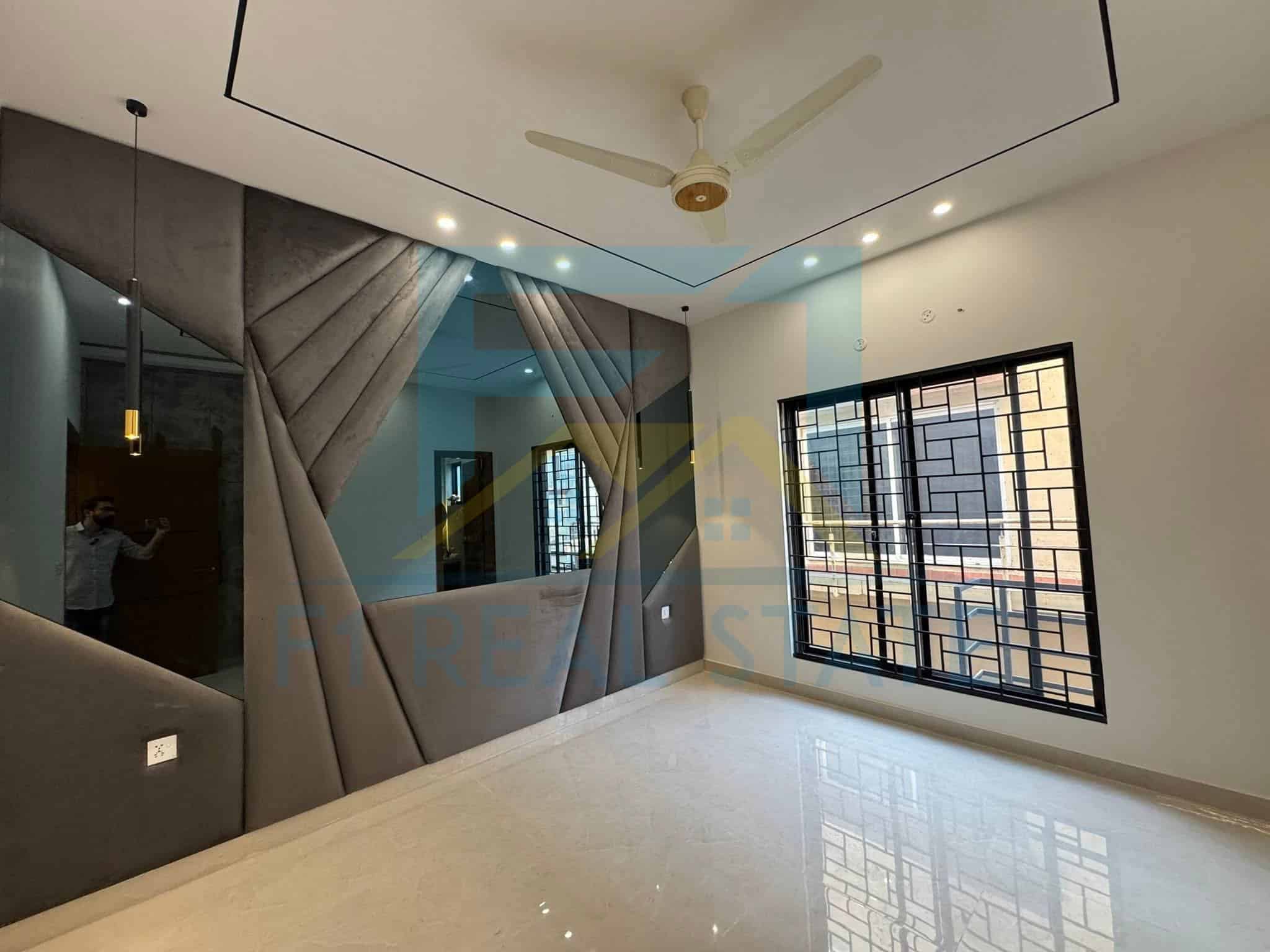 House For Sale In phase 8 Bahria Town Rawalpindi 8.5 Marla