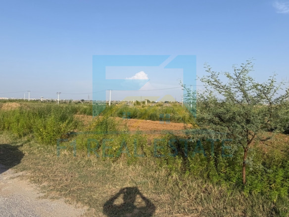Plot for Sale in I-15/2 – 8 Marla Ideal Location