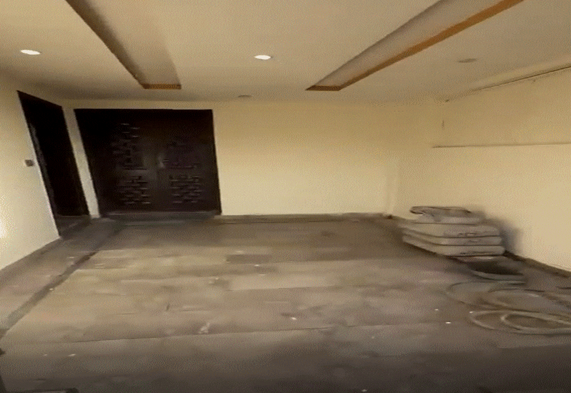 House for Sale in Bahria Town Phase 8 , 5 Marla Modern Family Home