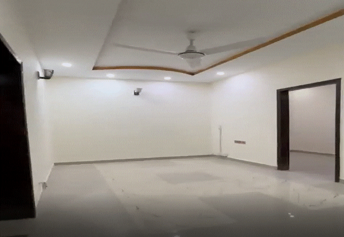 House for Sale in Bahria Town Phase 8 , 5 Marla Modern Family Home